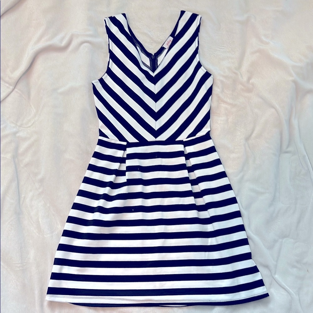 Black and White Striped Sleeveless Dress